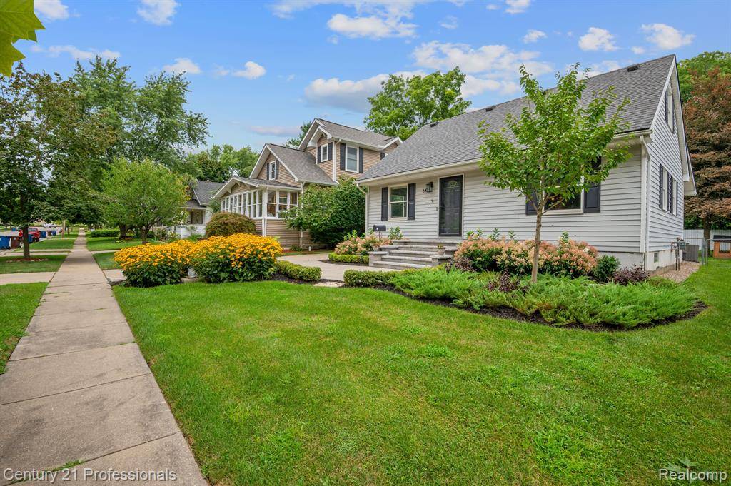 Plymouth, MI 48170,610 N HARVEY Street