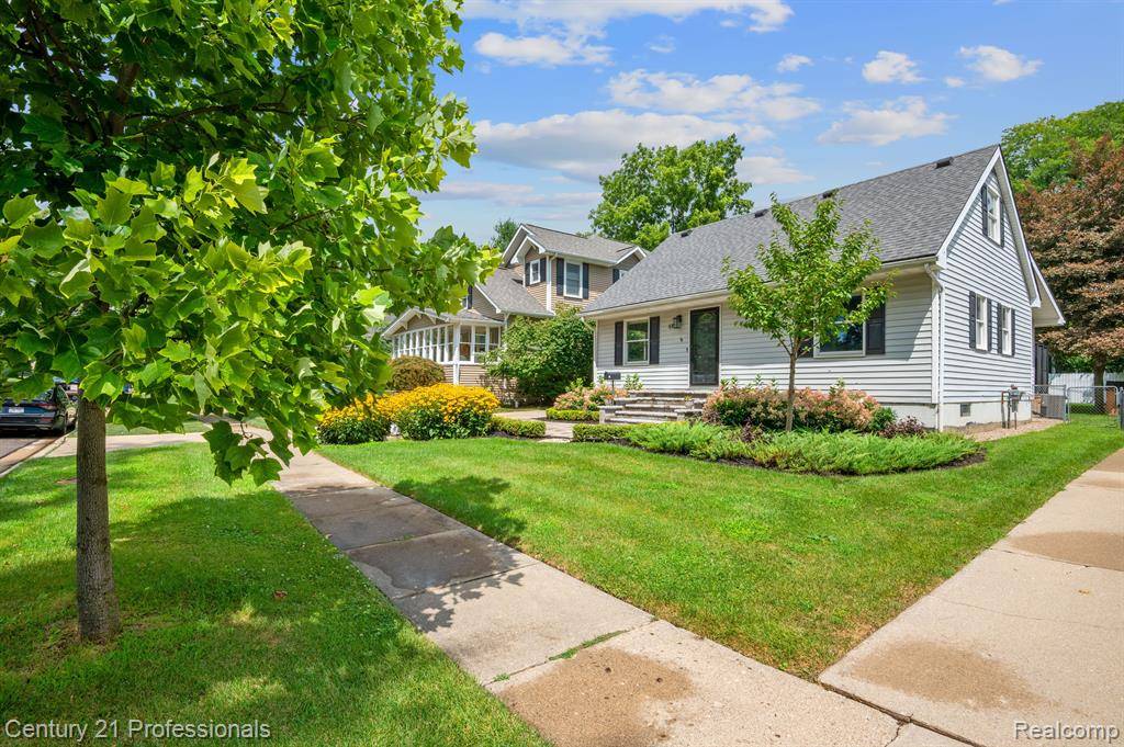 Plymouth, MI 48170,610 N HARVEY Street