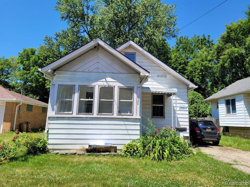 Flint, MI 48503,932 BRADLEY Avenue