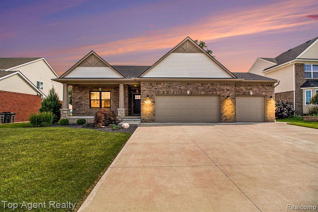 Livonia, MI 48154,37215 MALLORY Drive