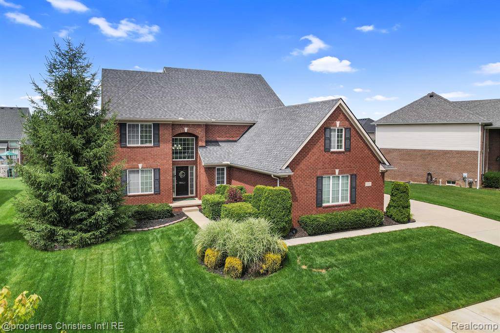 South Lyon, MI 48178,24353 BROMPTON Way