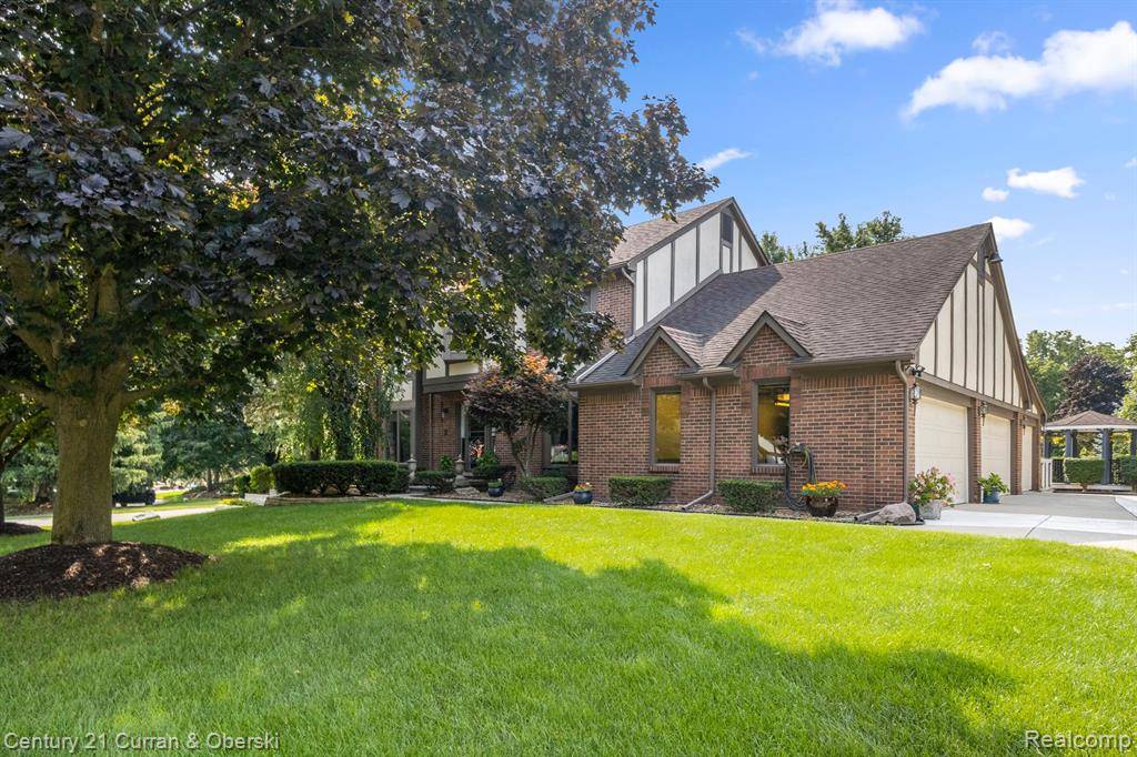 Northville, MI 48167,38663 WAKEFIELD Court