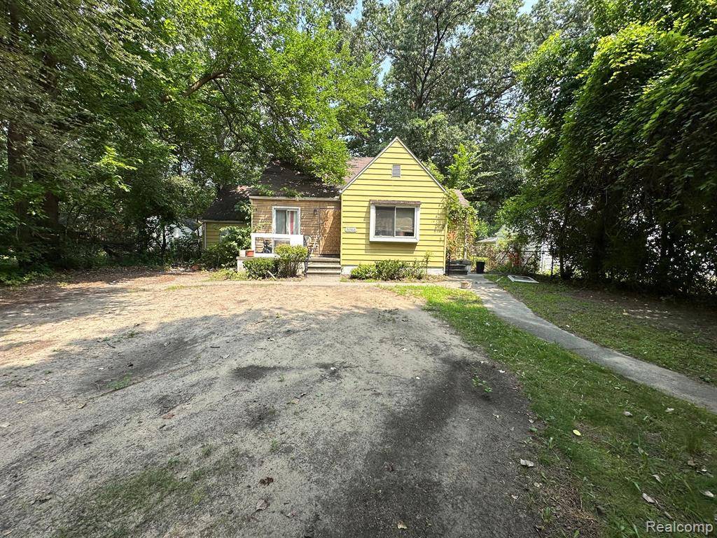 Southfield, MI 48075,20960 WESTHAMPTON Avenue