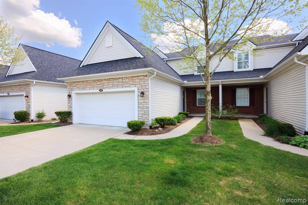 Auburn Hills, MI 48326,3435 Grove Lane