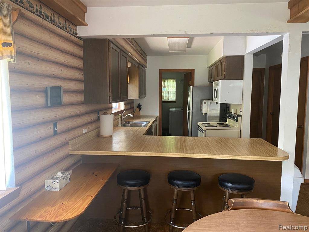 Elmira, MI 49730,11179 PENCIL LAKE Road