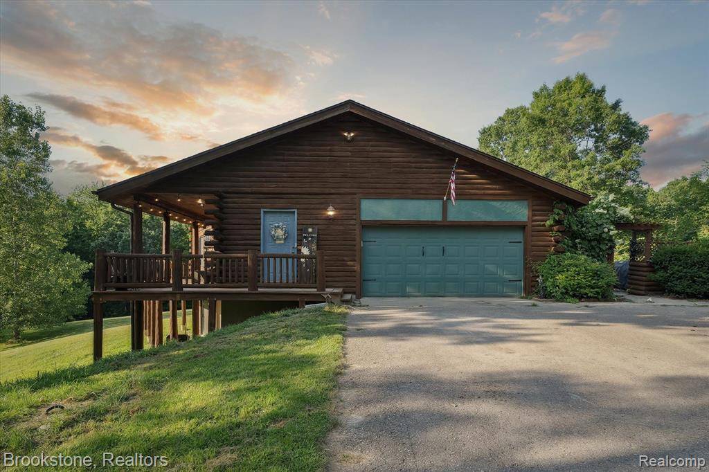 Oxford, MI 48370,2855 BIRCH GROVE Court