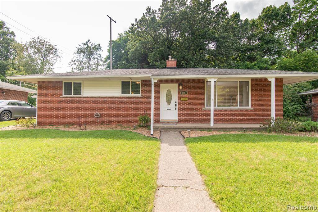 Fenton, MI 48430,1074 OUTER Drive