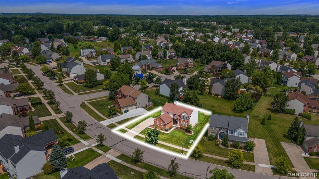 Ypsilanti, MI 48197,8057 PEBBLESTONE Drive