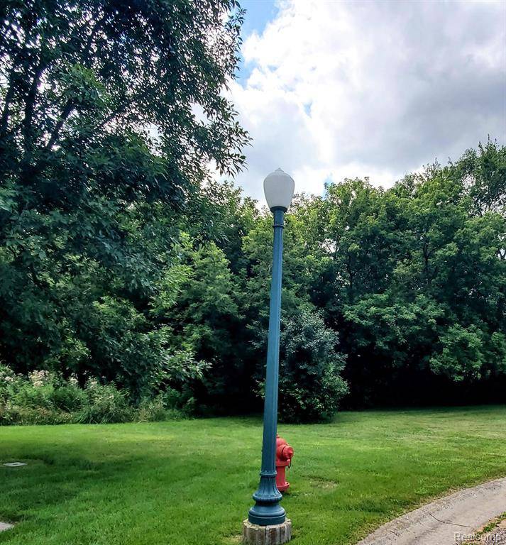Davison, MI 48423,10294 CARRIAGE Way