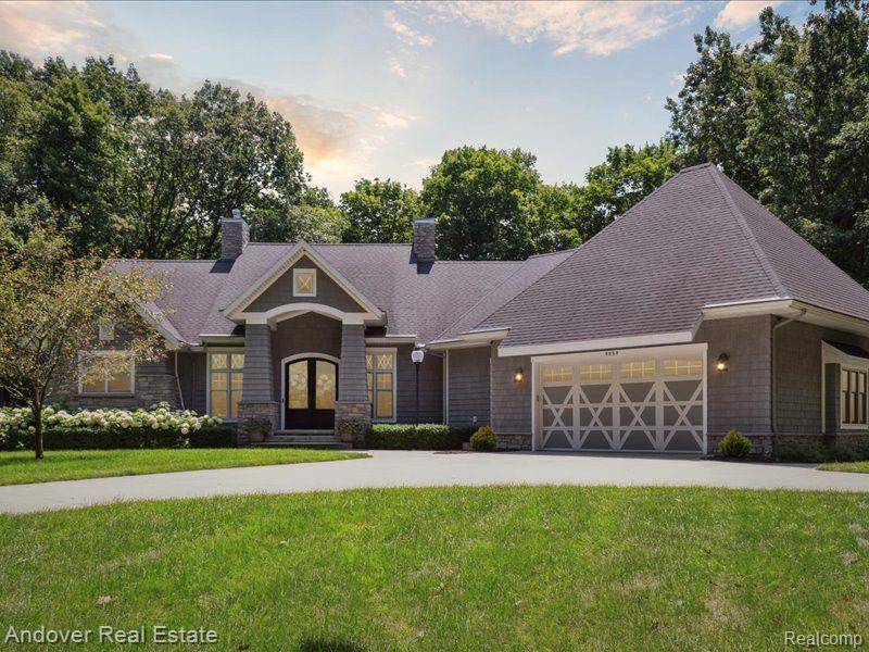 West Olive, MI 49460,9859 BEACH RIDGE