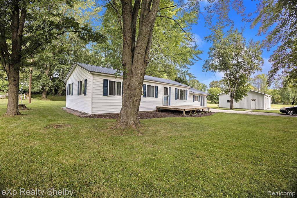 Evart, MI 49631,9486 MIRAMICHI Drive