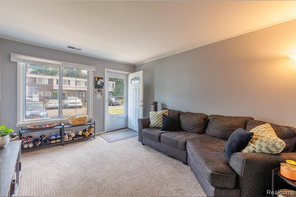 Belleville, MI 48111,703 ESTRADA Drive