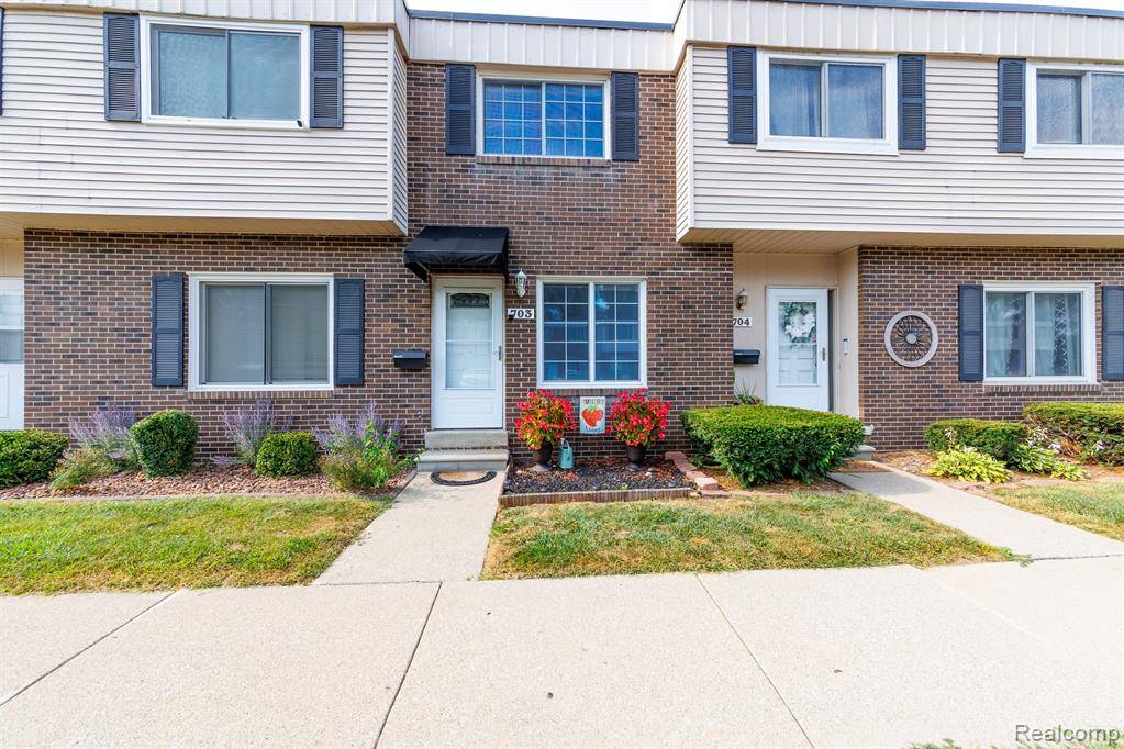 Belleville, MI 48111,703 ESTRADA Drive