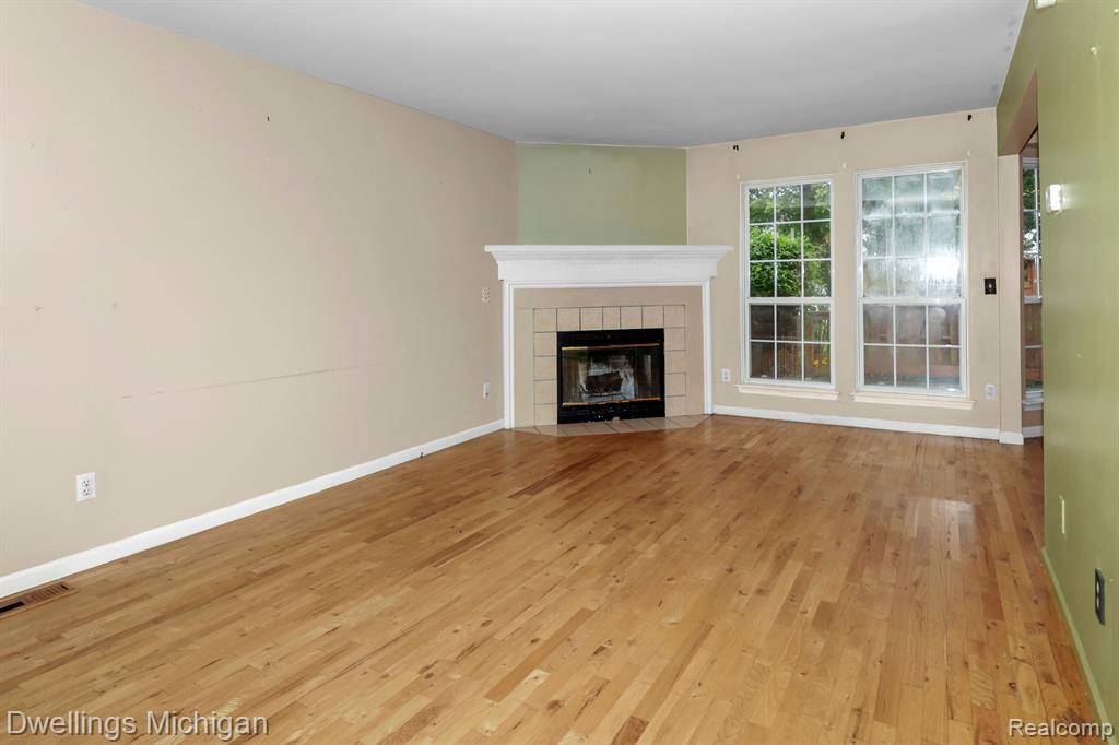 Canton, MI 48188,43547 YORKVILLE Drive