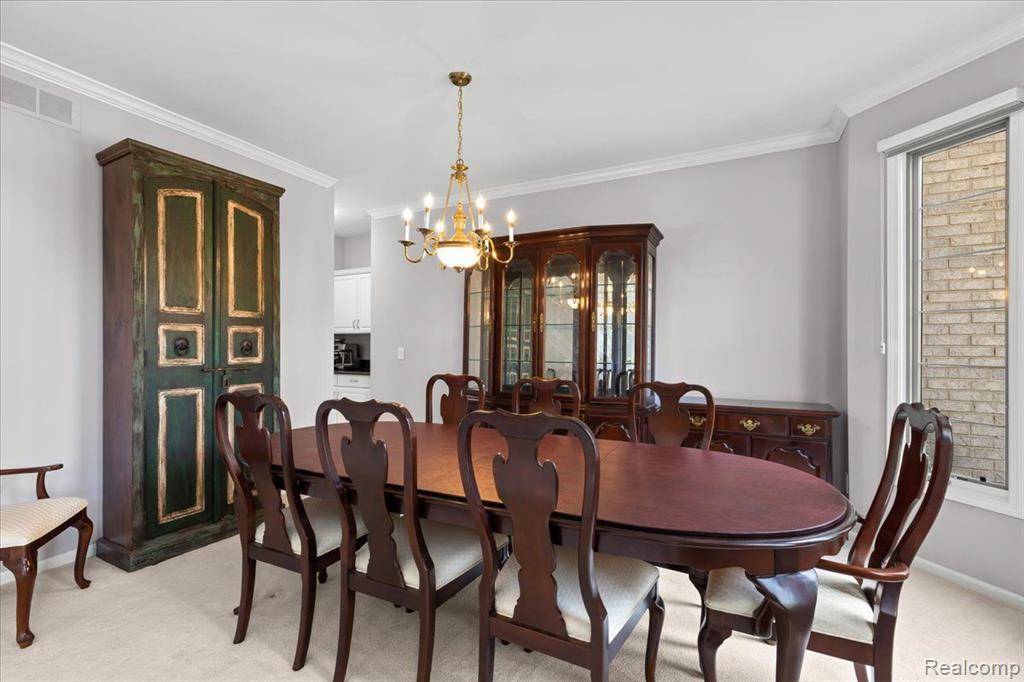 Novi, MI,22317 HAZELTON Court