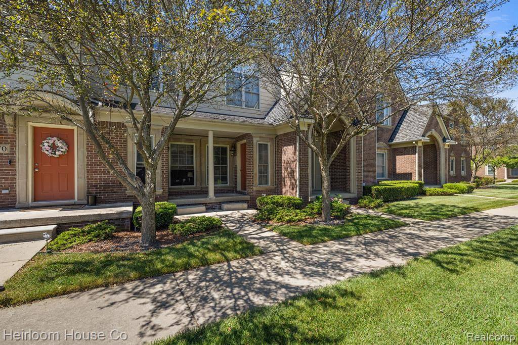 Canton, MI 48187,1588 W LAKEVIEW Lane