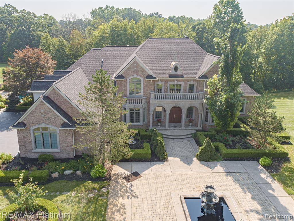 Pinckney, MI 48169,1221 Wilderness Hills Trail