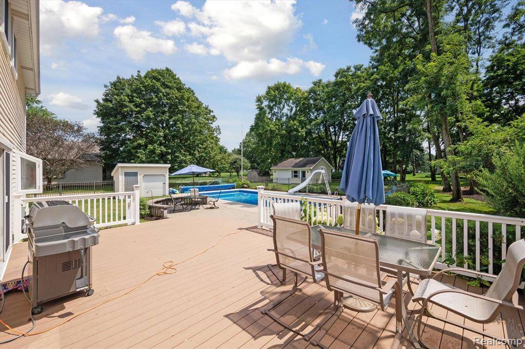 Whitmore Lake, MI 48189,6182 OAK VALLEY Drive