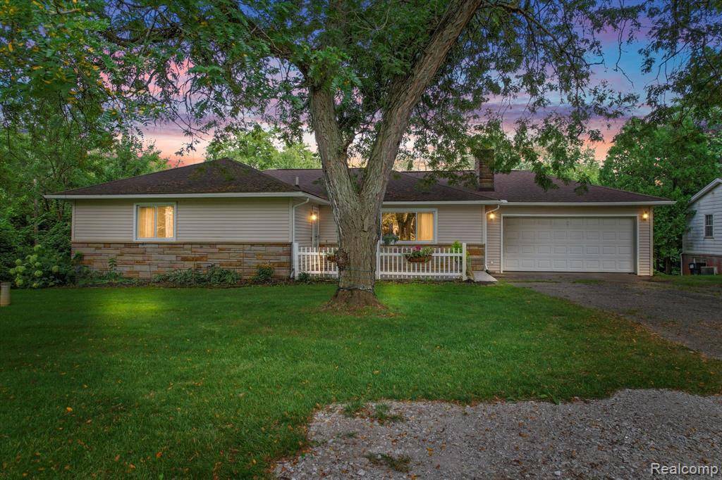 Brighton, MI 48116,9211 Hamburg Road