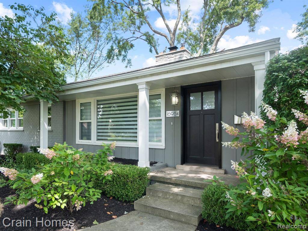 Beverly Hills, MI 48025,16964 BEECHWOOD Avenue