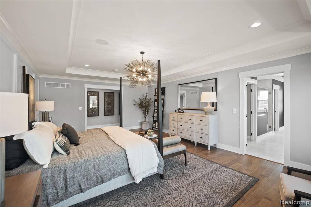 South Lyon, MI 48178,25577 CRYSTAL CREEK W Drive