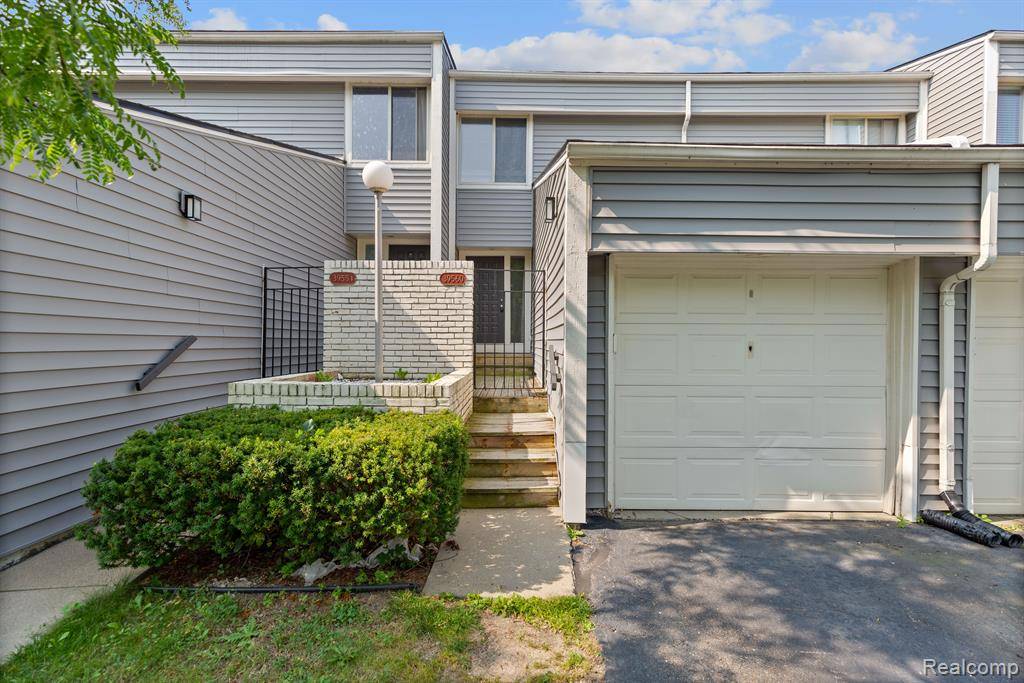 Novi, MI,39560 KARTAR Lane