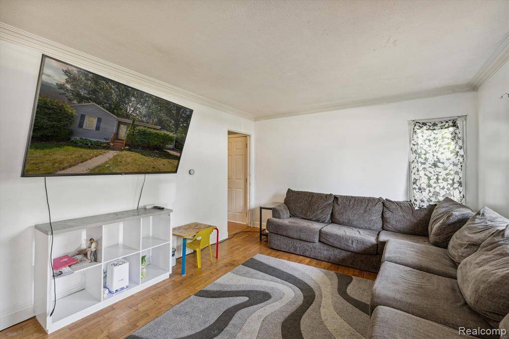 Lansing, MI 48910,1403 W RUNDLE Avenue