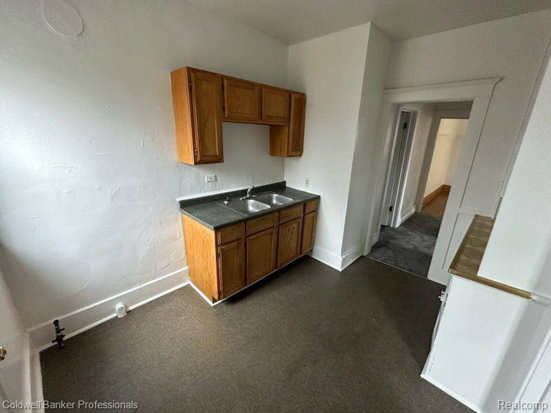 Highland Park, MI 48203,121 STURTEVANT Street
