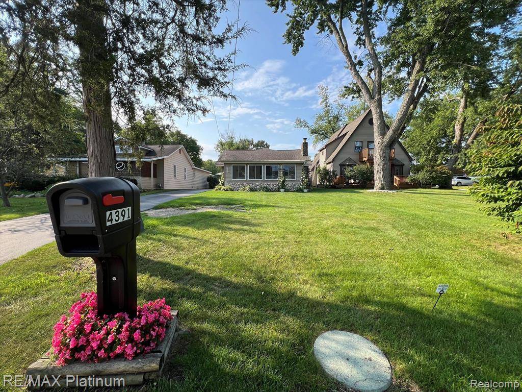 Brighton, MI 48116,4391 Skusa Drive