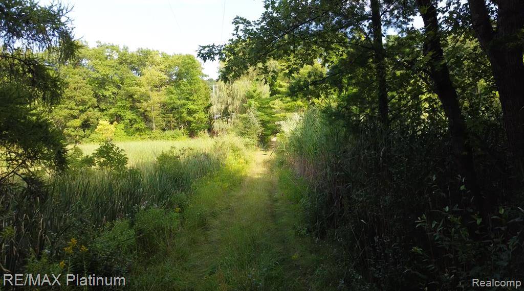 Milford, MI 48380,2750 KENSINGTON ROAD