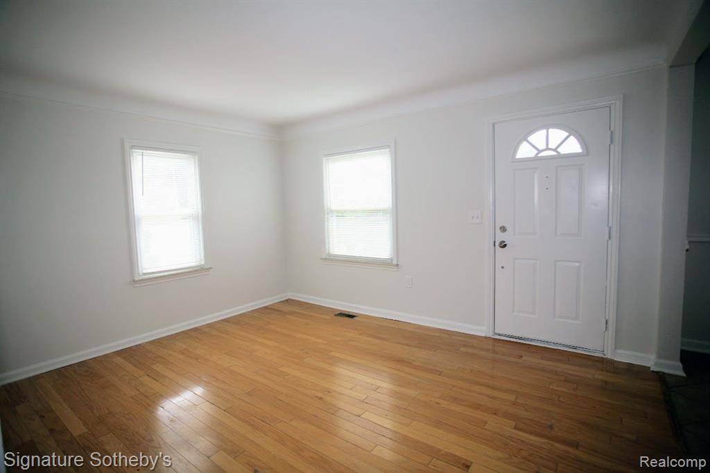 Pontiac, MI 48341,211 LINDEN Road