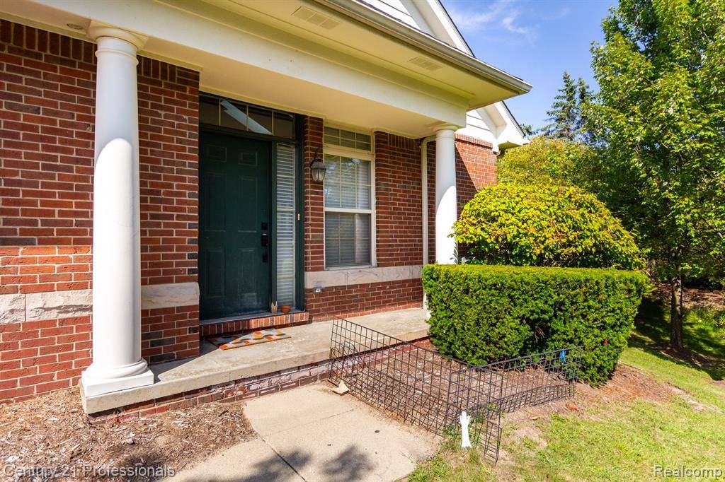 West Bloomfield, MI,7305 Gateway Drive