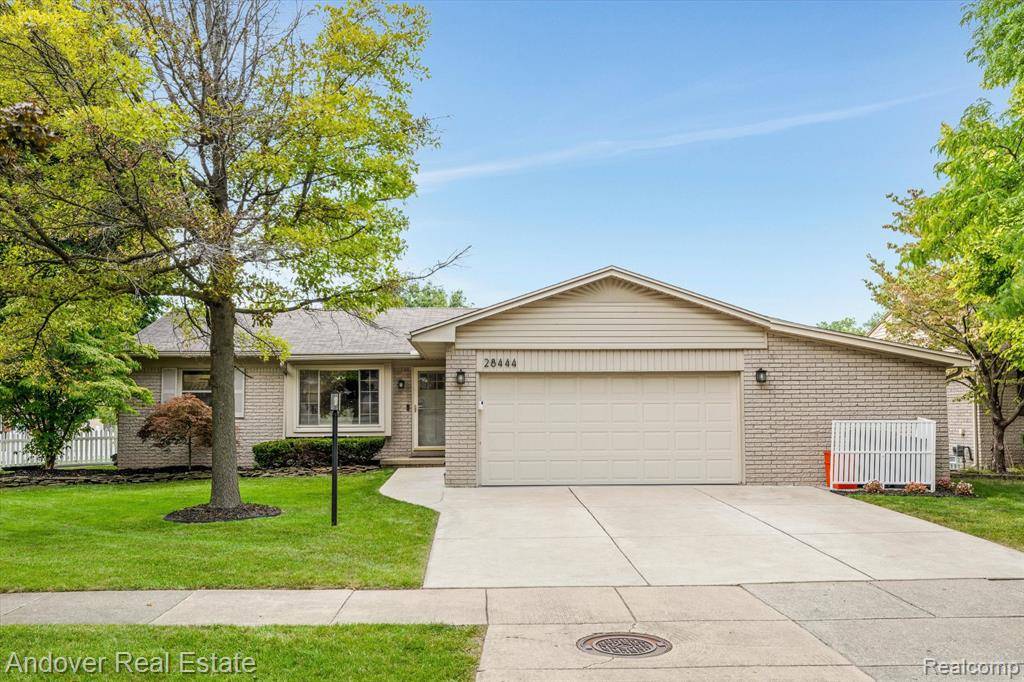 Livonia, MI 48154,28444 GITA Street