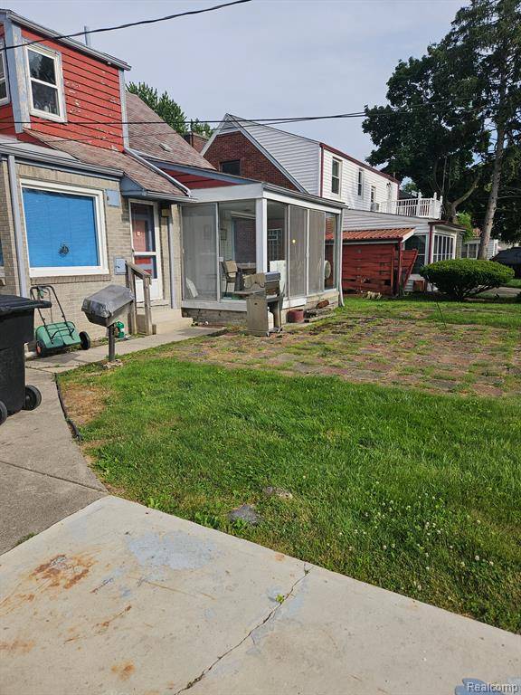 Detroit, MI 48219,17345 ANNCHESTER Road