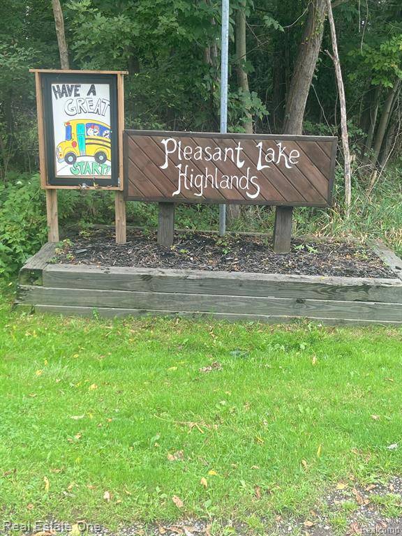 West Bloomfield, MI,0000 Blue Jay Way