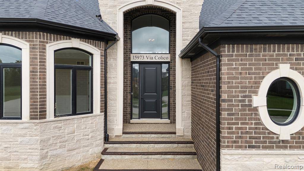 Macomb, MI 48042,15973 VIA COLICO