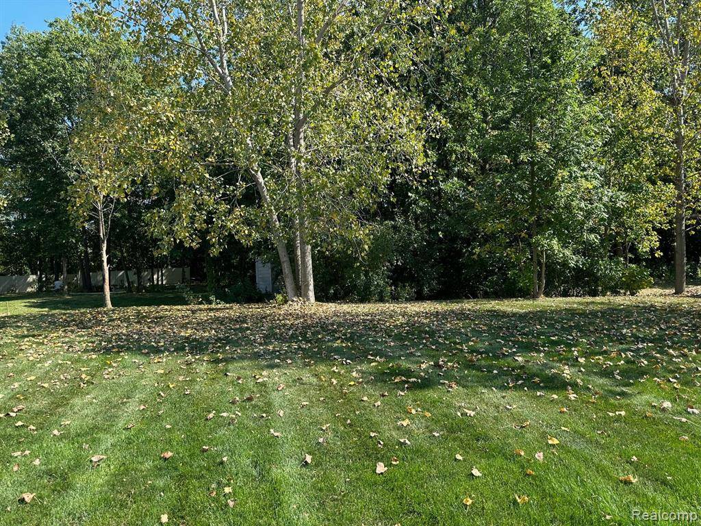Grand Blanc, MI 48439,0 Glenmeadow Court