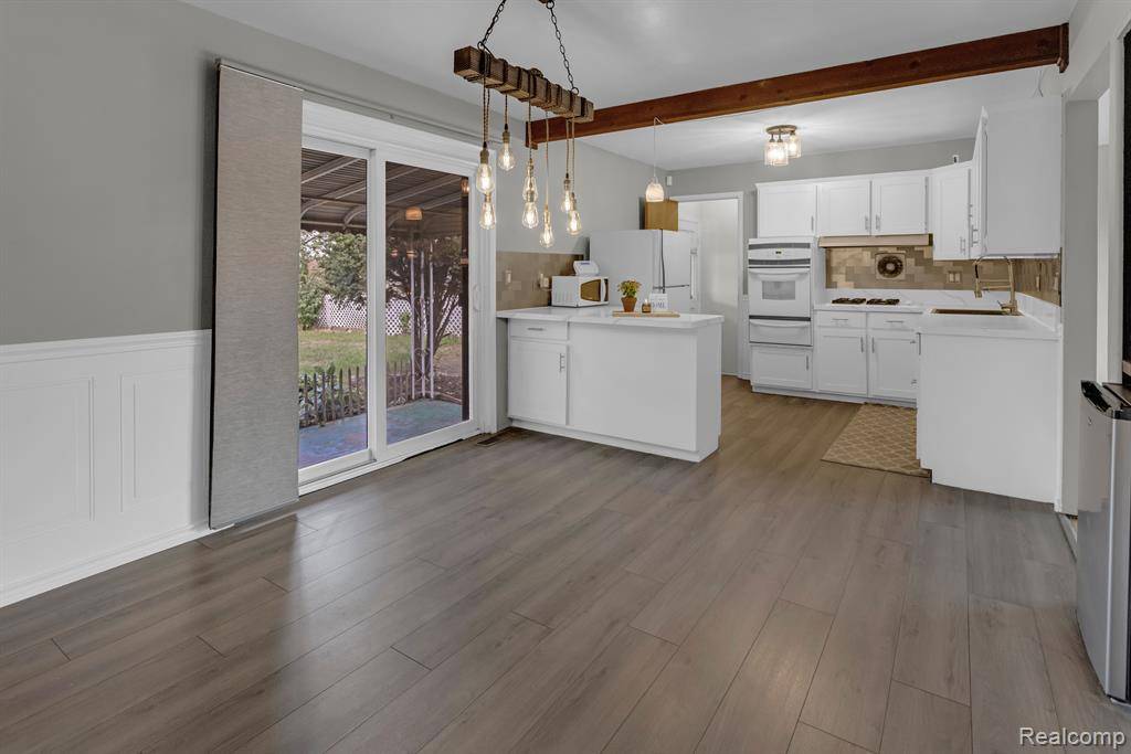 Westland, MI,34304 BARTON Street