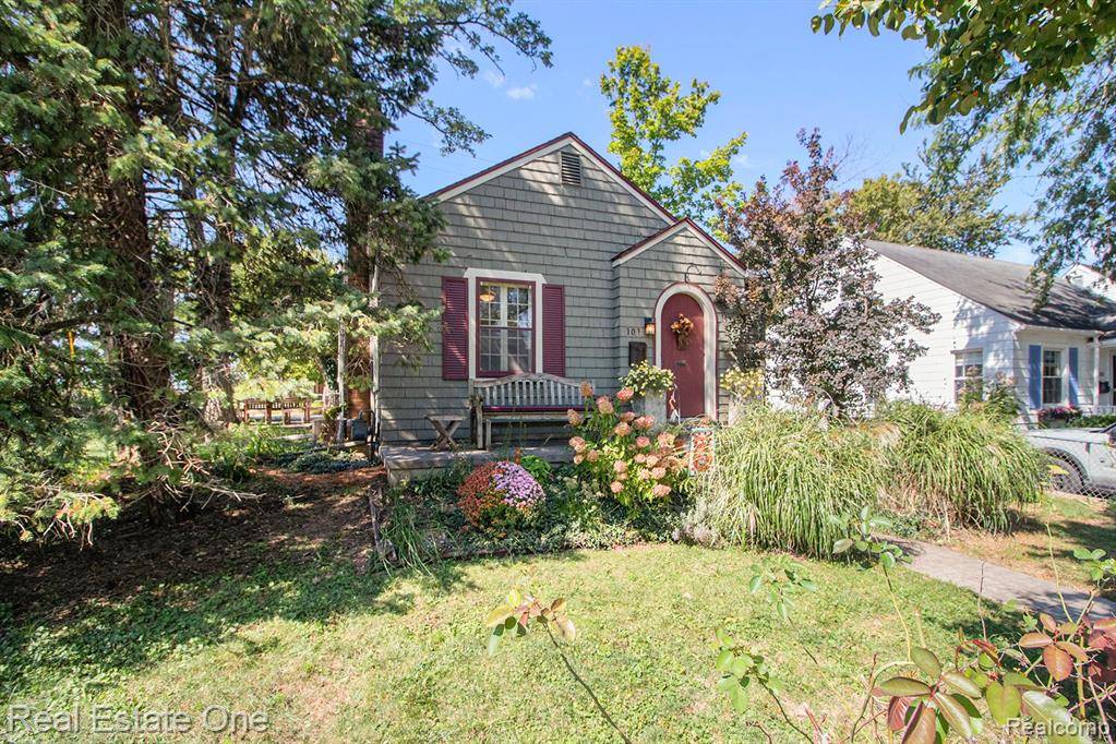 Ann Arbor, MI 48103,101 LONGMAN Lane