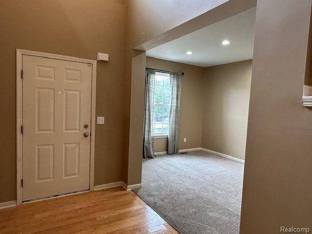 Clinton Twp, MI 48035,15510 BROOKSTONE Drive