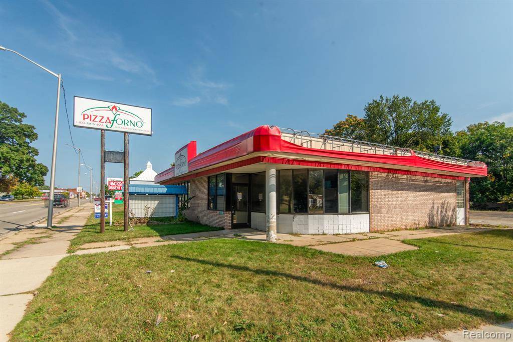 Jackson, MI 49201,1319 E MICHIGAN Avenue