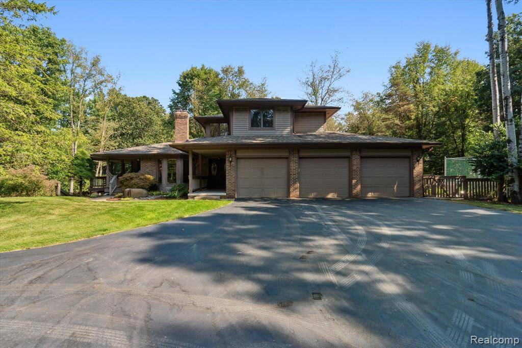 Howell, MI 48843,767 W DAVIS Road