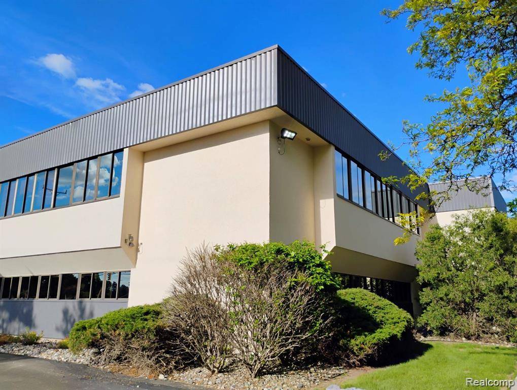 Lansing, MI 48917,5123 W ST JOE