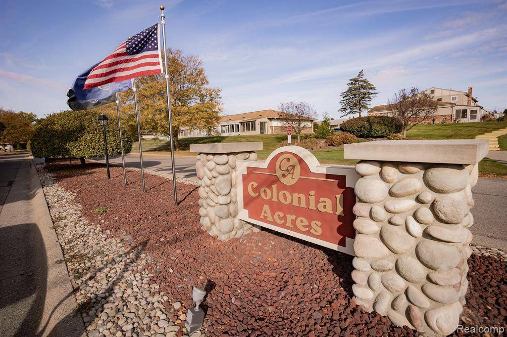 South Lyon, MI 48178,25311 Franklin Terrace