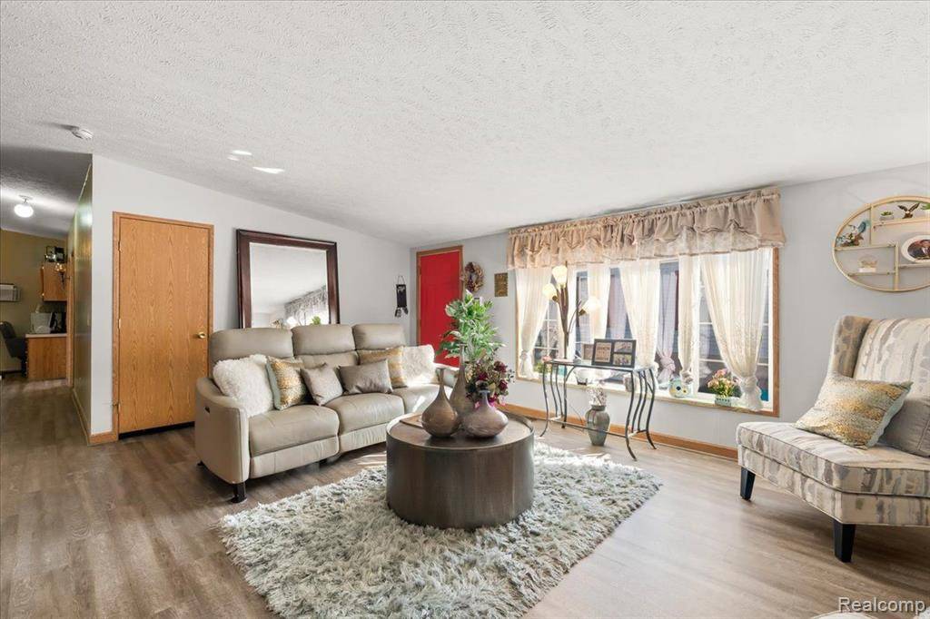 South Lyon, MI 48178,11976 CEDARBROOK Drive