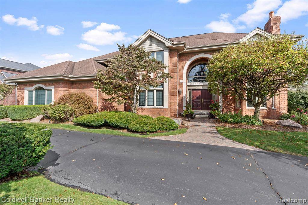 Rochester Hills, MI 48309,2540 Golf Crest Drive