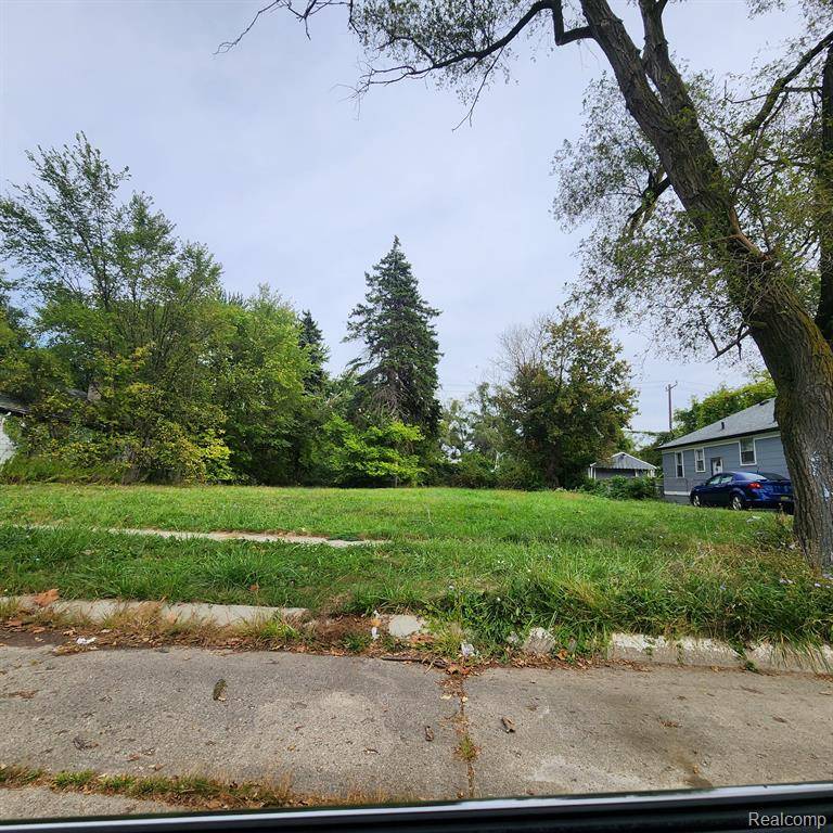 Detroit, MI 48228,10086 ROSEMONT Avenue