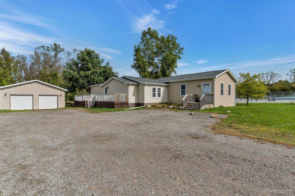 Davison, MI 48423,7167 E CARPENTER Road