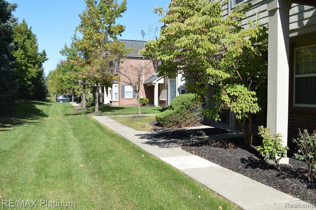 Canton, MI 48188,4014 ELIZABETH Avenue