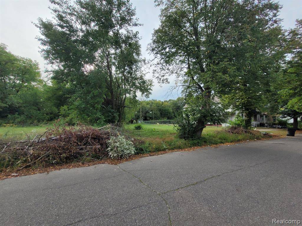 Detroit, MI 48207,2525 MELDRUM Street